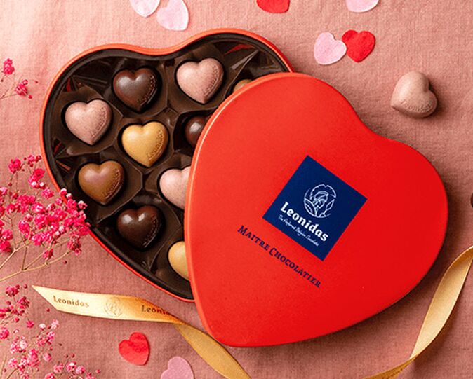 Selecție praline în formă de inimă