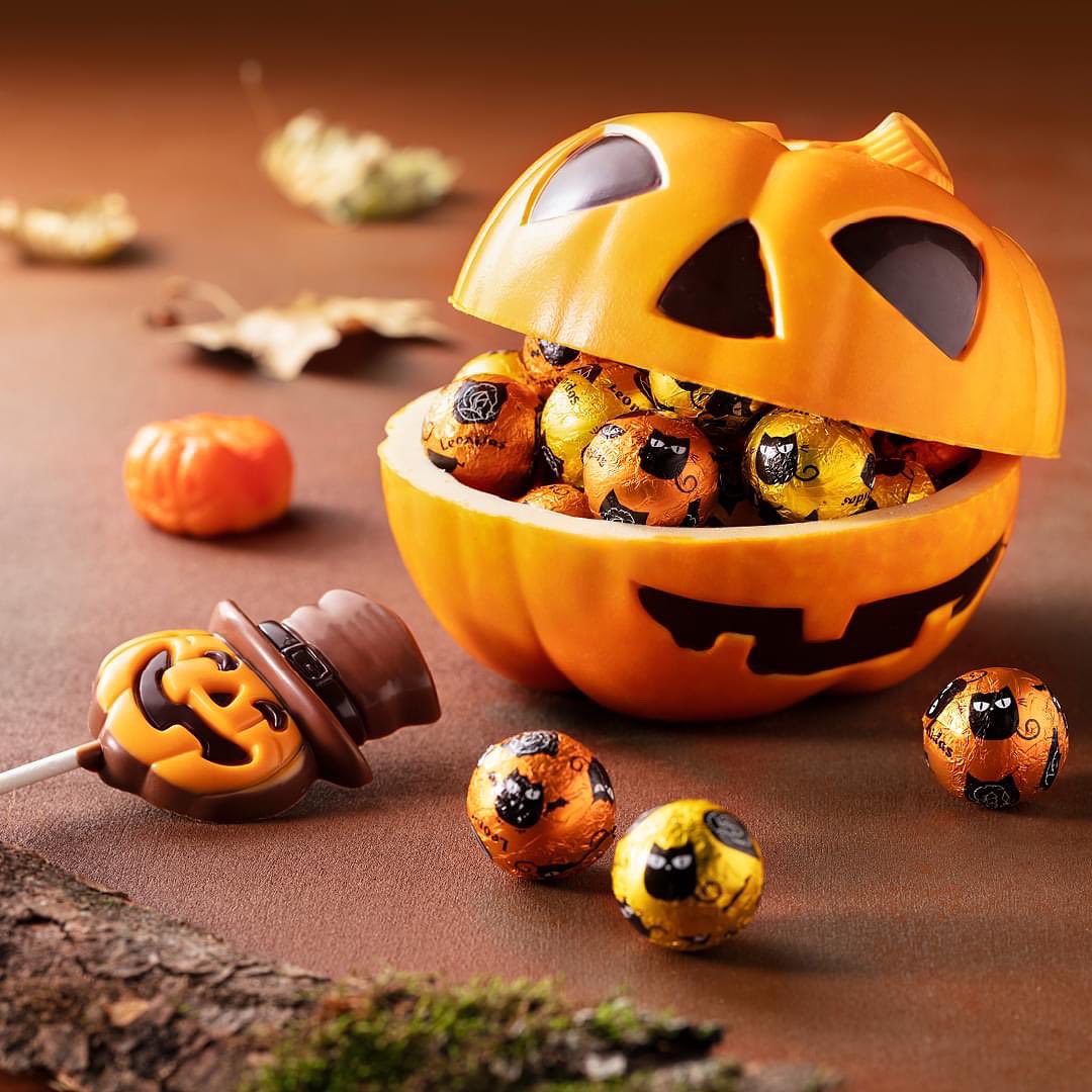 Selecții tematice Leonidas Halloween în vitrină